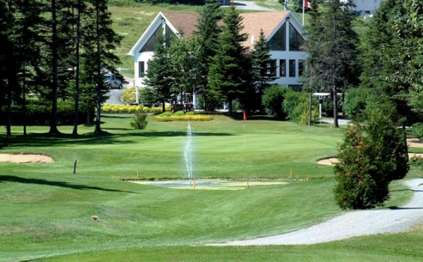 Club de Golf Témis hébergement hotel chateau fraser